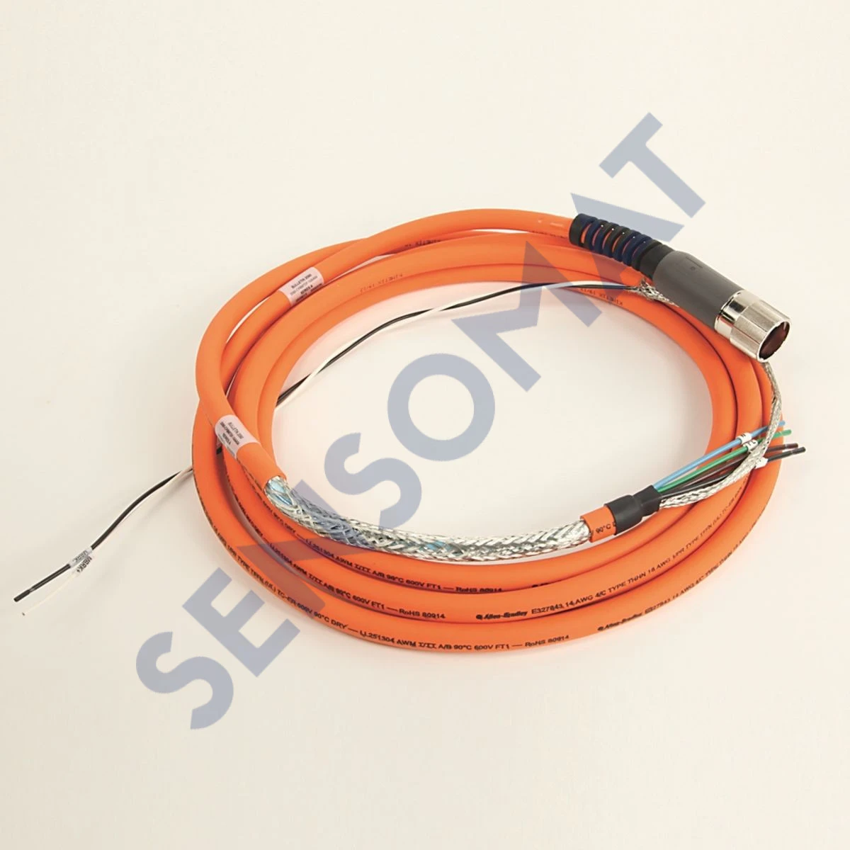 2090-CPBM7DF-14AA04 Allen-Bradley MP-Series 4